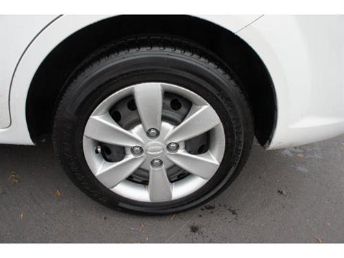 Kia Rio 2011 photo 3