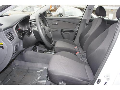 Kia Rio 2011 photo 4