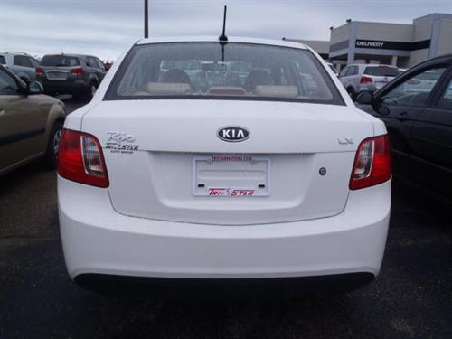 Kia Rio 2011 photo 2