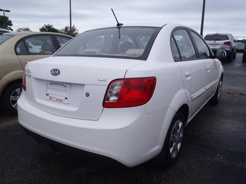Kia Rio 2011 photo 3