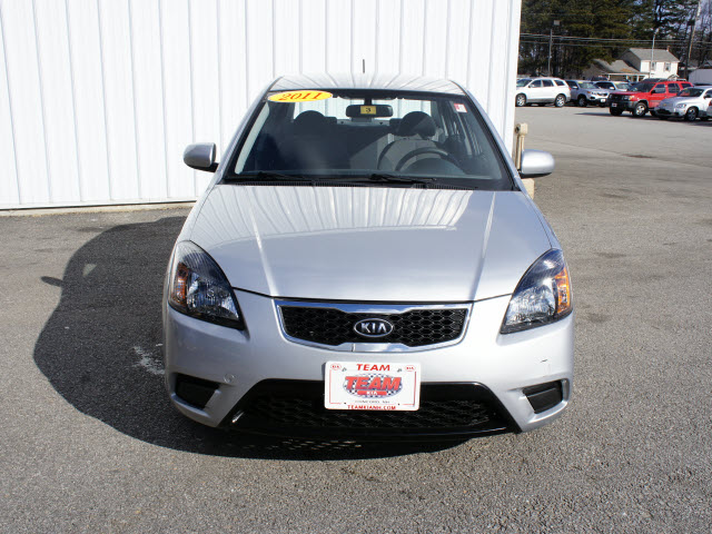 Kia Rio 2011 photo 1
