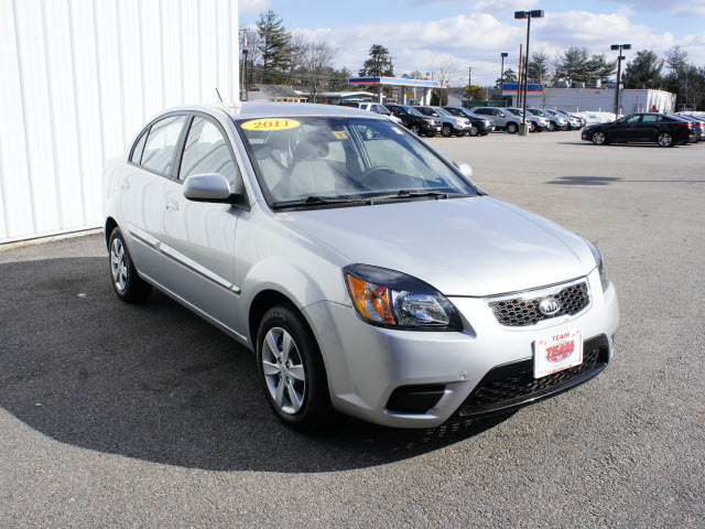 Kia Rio 2011 photo 2