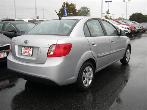 Kia Rio 2011 photo 2