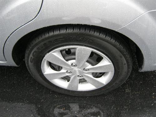 Kia Rio 2011 photo 3