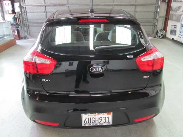 Kia Rio 2012 photo 1