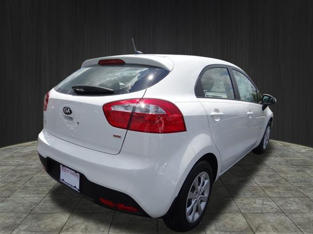 Kia Rio 2013 photo 3