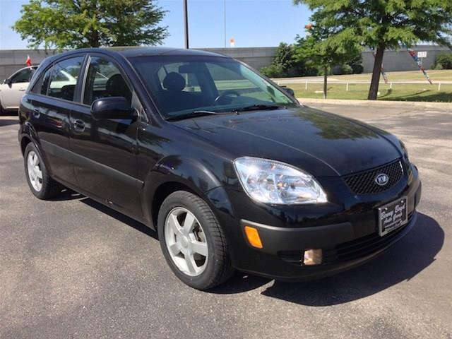 Kia Rio5 2006 photo 2