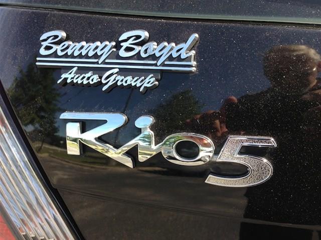 Kia Rio5 2006 photo 3