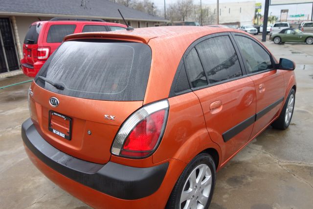 Kia Rio5 2007 photo 4