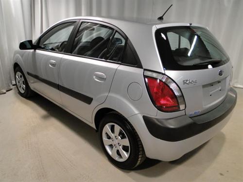 Kia Rio5 2008 photo 2
