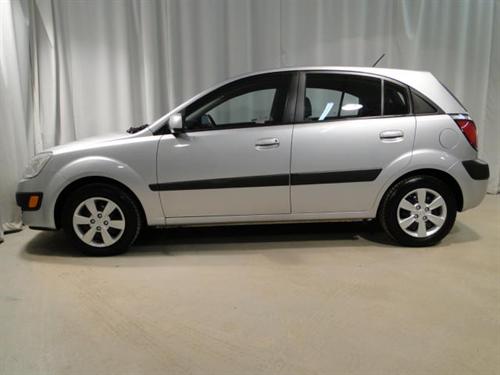 Kia Rio5 2008 photo 4