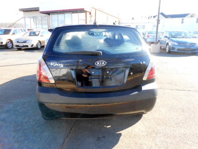 Kia Rio5 2009 photo 5