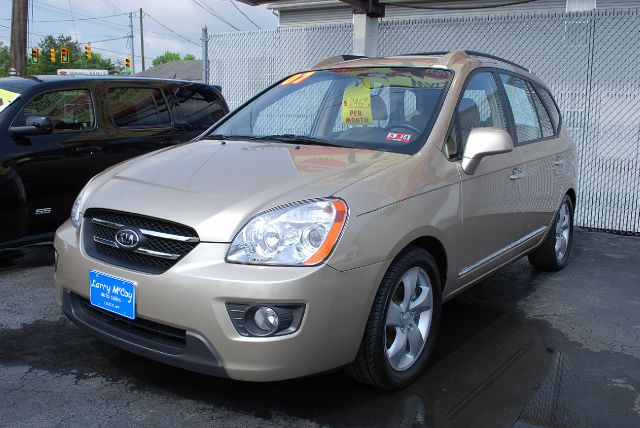 Kia Rondo 2007 photo 3