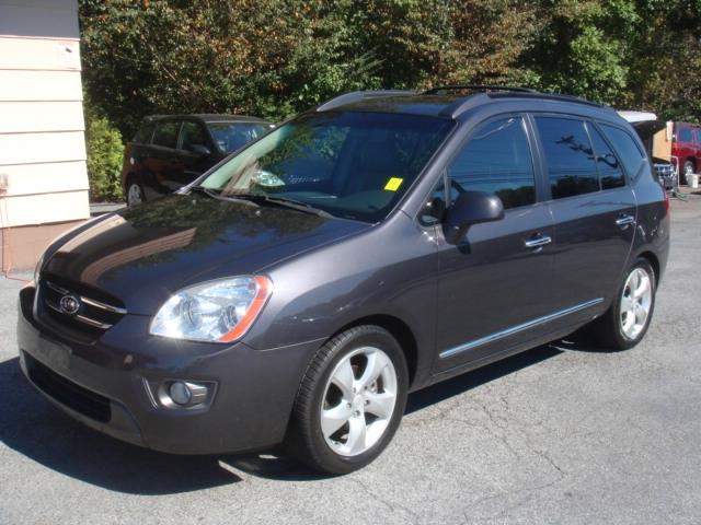 Kia Rondo 2007 photo 3