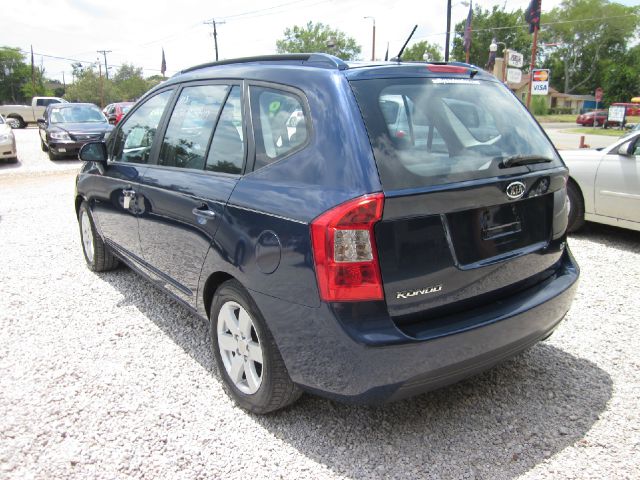 Kia Rondo 2007 photo 3