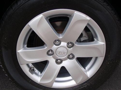Kia Rondo 2007 photo 2