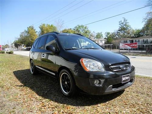 Kia Rondo 2007 photo 1