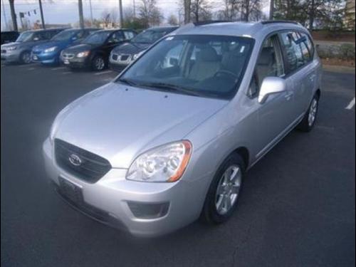 Kia Rondo 2007 photo 4