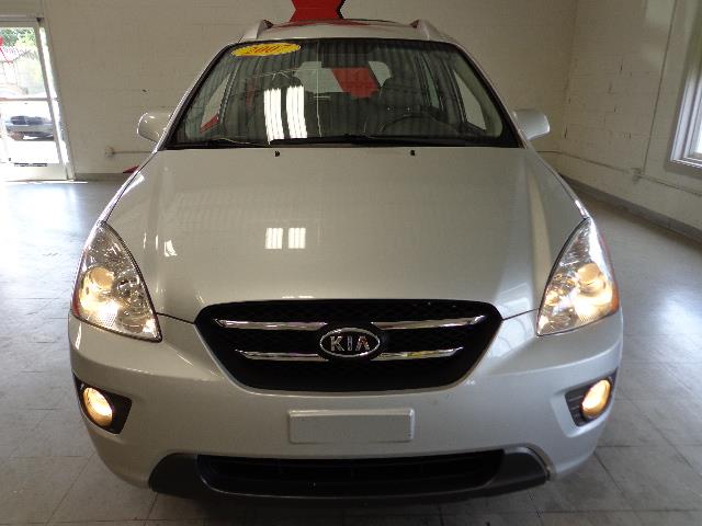 Kia Rondo 2007 photo 1