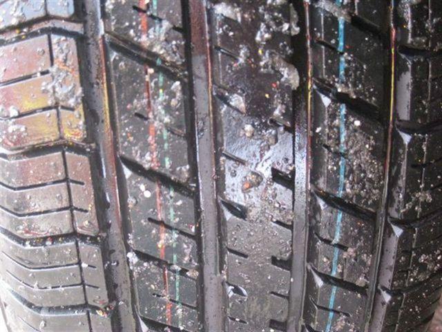 Kia Rondo 2008 photo 4