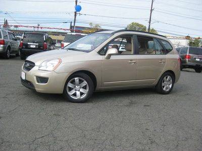 Kia Rondo 2.5sone Owner MiniVan