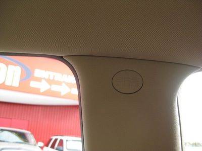 Kia Rondo 2008 photo 2