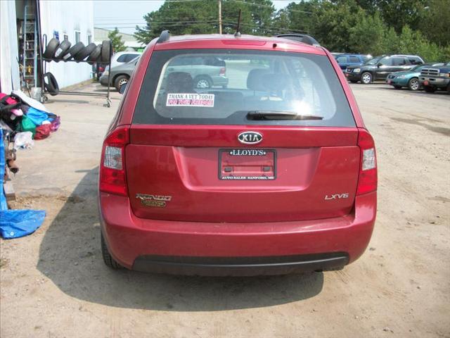 Kia Rondo 2008 photo 2
