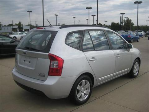 Kia Rondo 2008 photo 1