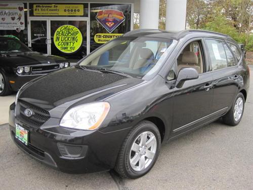 Kia Rondo 2008 photo 2