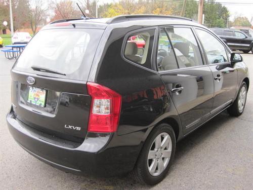 Kia Rondo 2008 photo 3