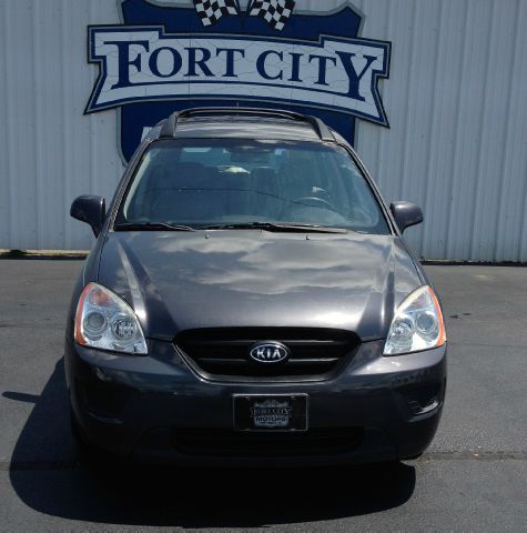 Kia Rondo 2008 photo 3