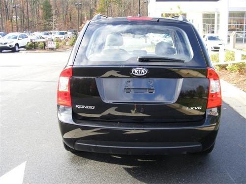 Kia Rondo 2008 photo 3