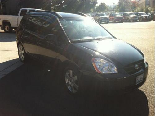 Kia Rondo 2008 photo 1