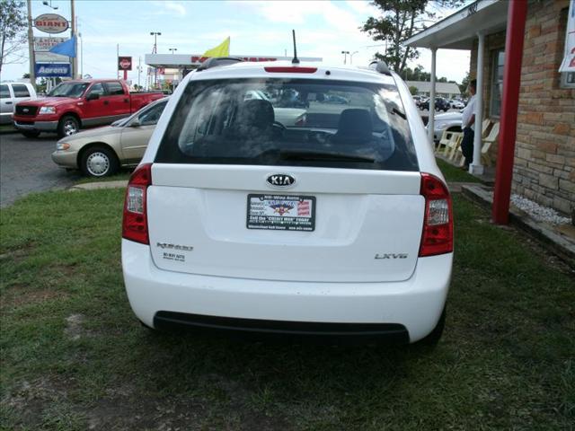 Kia Rondo 2008 photo 5