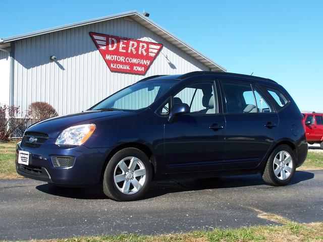 Kia Rondo 2008 photo 1