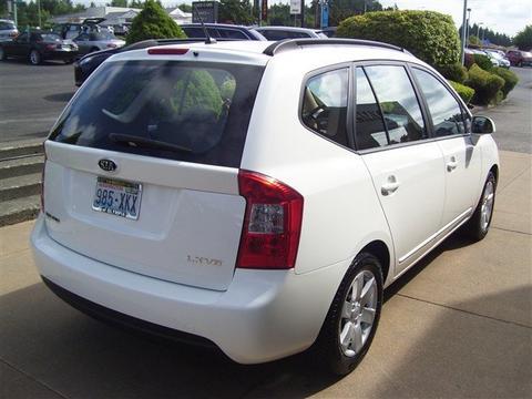 Kia Rondo 2008 photo 2