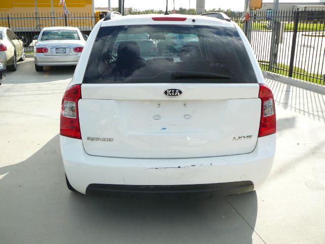 Kia Rondo 2008 photo 1