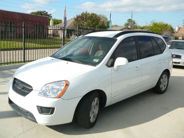 Kia Rondo 2008 photo 2