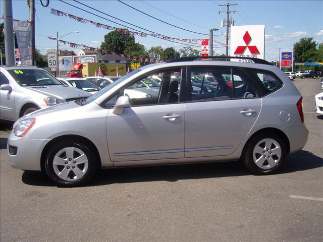 Kia Rondo 2009 photo 1