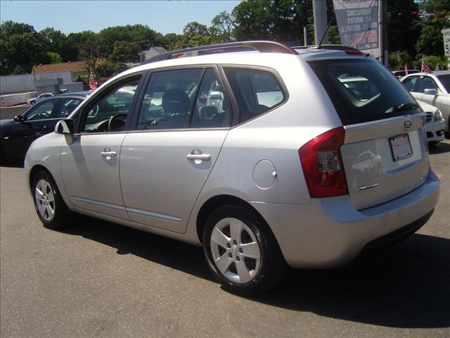 Kia Rondo 2009 photo 2