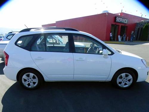 Kia Rondo 2009 photo 2