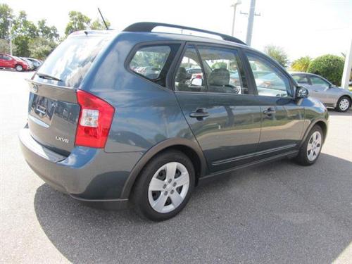 Kia Rondo 2009 photo 2
