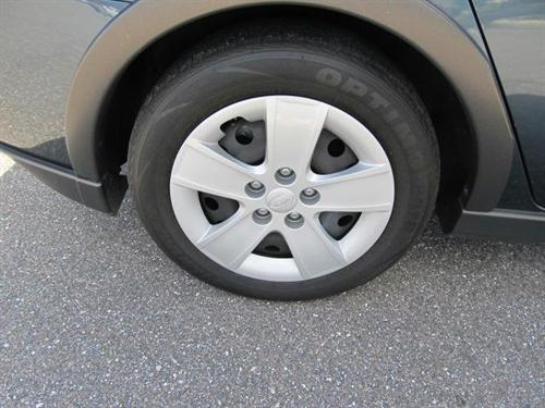 Kia Rondo 2009 photo 4