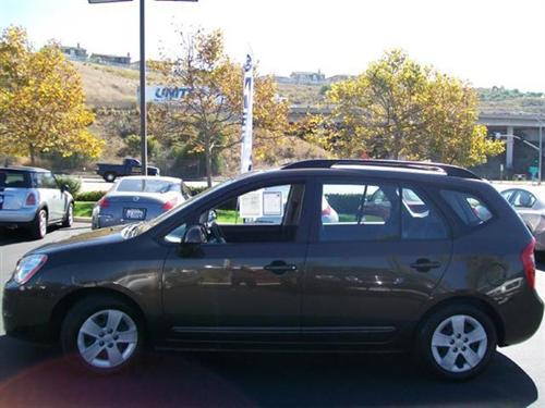 Kia Rondo 2009 photo 3