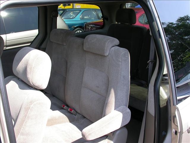 Kia Sedona 2002 photo 3