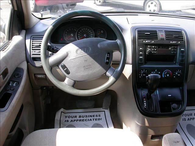 Kia Sedona 2002 photo 4