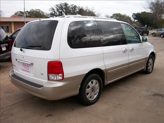 Kia Sedona 2002 photo 3
