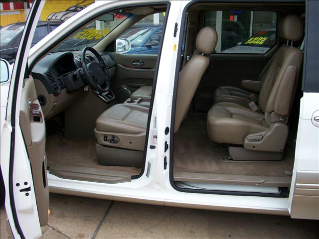 Kia Sedona 2002 photo 5