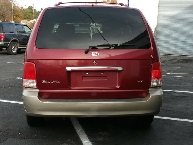 Kia Sedona 2002 photo 1