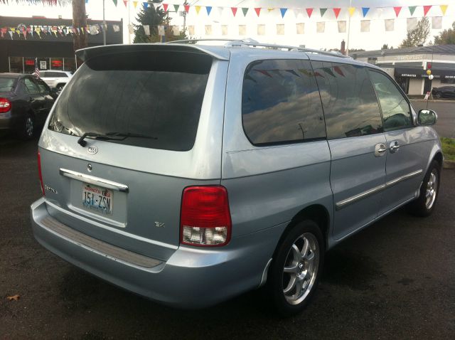 Kia Sedona 2002 photo 1